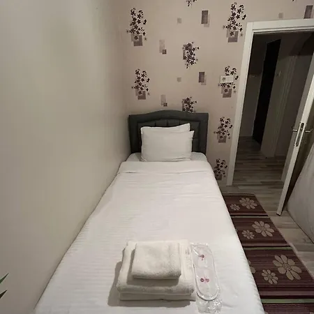 Cozy 2 Bedroom Walking Distance From Taksim Square * イスタンブール