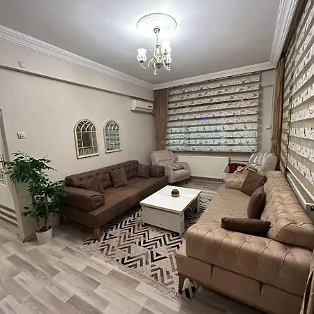 Cozy 2 Bedroom Walking Distance From Taksim Square Daire