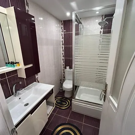 Cozy 2 Bedroom Walking Distance From Taksim Square *