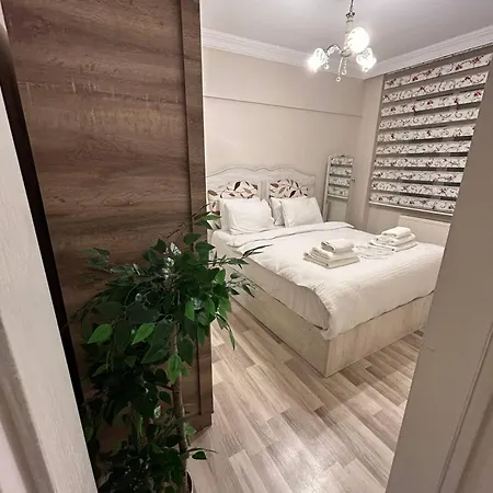 Cozy 2 Bedroom Walking Distance From Taksim Square